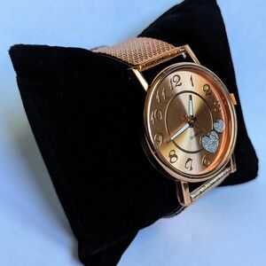 Chic Rose Gold Watch with Heart Details